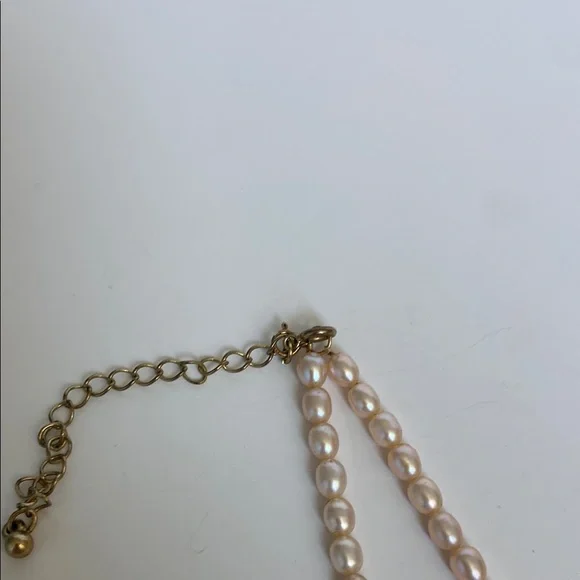 Elegant Faux Pearl Necklace - Picture 5 of 9